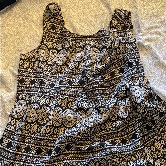 Frock - Picture 4 of 4